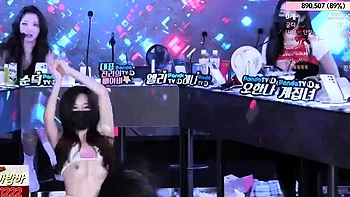 funny,japanese,group-sex,reality,amateur