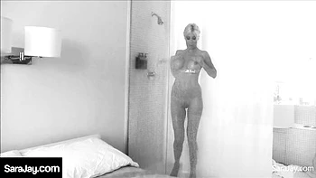 butt,pussy-licking,lesbians,milf,sarajay