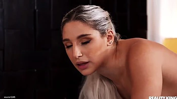 boobs,mom,busty,big-ass,veiny