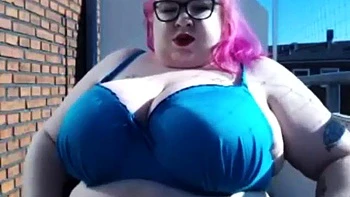 tits,amateur,solo,big-tits,masturbation