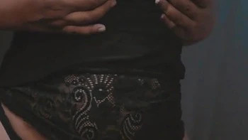 juggs,desi,phone,knockers,indian-big-tits