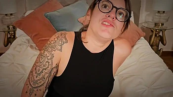 mom,amateur,milf-pov,dick,tattoo