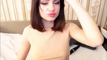 brunette,solo,amateur