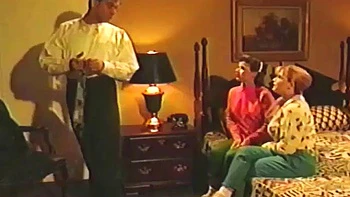 brunette,vintage,babes,creampie,missionary