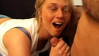 milf,tits,amateur,dutch,blowjobs