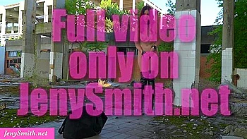 softcore,close-up,female-orgasm,red-head,nature