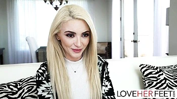 feet-sex,foot-goddess,toe-sucking,sole-worship,foot-sex