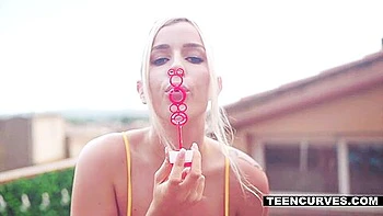 fake-tits,chubby,nature,big-ass,outdoor