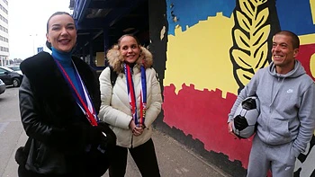 cheerleader,ffm,doggy-style,blowjob,facesitting