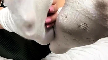 softcore,foot-fetish,brunette,solo