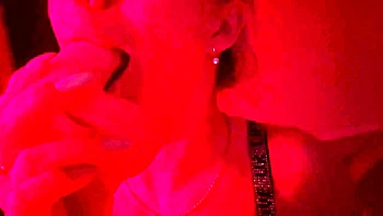 russian,blonde,big-boobs,webcam,close-up