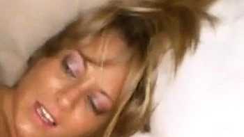 amateur,sucking,interracial,blonde,doggy-style