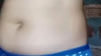 indian-amateur,chubby-amateur,unshaved,phone,solo-female