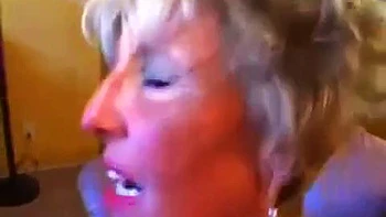 handjob,missionary,cumshot,matures,blonde