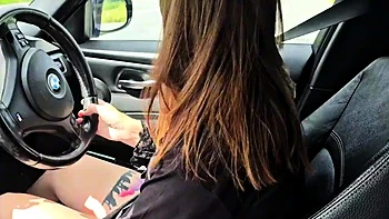 blowjob,pov,milf,amateur,brunette