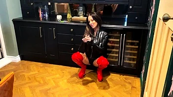 bdsm,amateur,brunette,fetish,milf