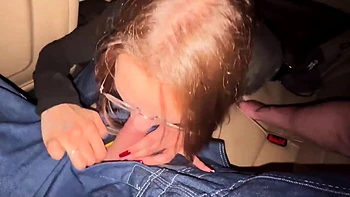 hd,blonde,pornstar,handjob,close-up