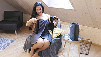 bra,natural-tits,big-natural-tits,brunette,long-hair