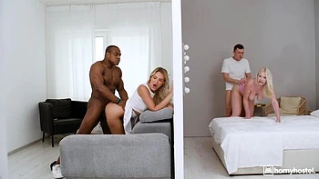 curvy,foursome,missionary,blonde,long-legs