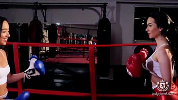 busty-amateur,busty,dyke,hooters,knockers