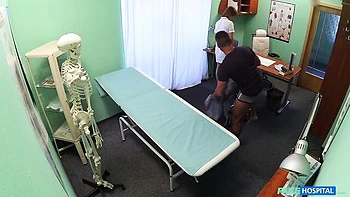 young-18,missionary,teen-18,medium-size-tits,side-fuck