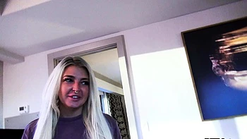 teen,big-boobs,blonde,hd,fingering