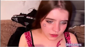 milf,bondage,eye-rolling-orgasm,18-year-cute-girl,bdsm