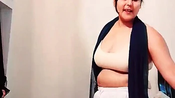 solo,desi,solo-female,brunette,hd