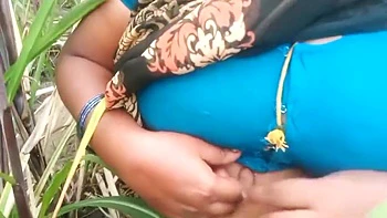 amateur,big-tits,indian-boobs,busty,juggs