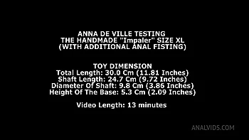 solo-female,toys,anal,brunette,fisting