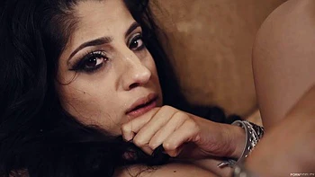 lesbian,blowjobs,doggy-style,missionary,cowgirl