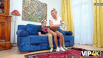 couple,busty,pov,milf-big-ass,boobs