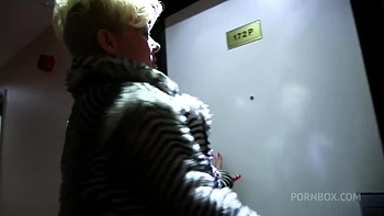 milf,mature,latex,blonde,big-ass