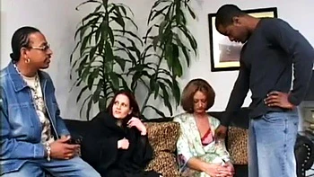 cowgirl,big-cock,double-penetration,amateur,black-and-ebony