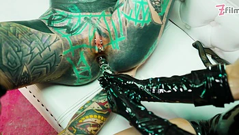 punk,tattoo,fingering,fetish,lesbian