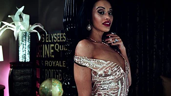 blowjob,small-tits,tattoo,brunette,peaches