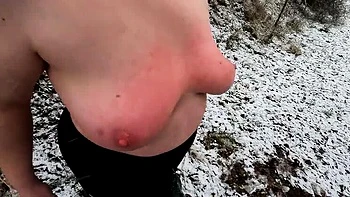 public-nudity,submissive,hiking,humiliation,4k-porn