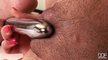 toys,blonde,solo-female