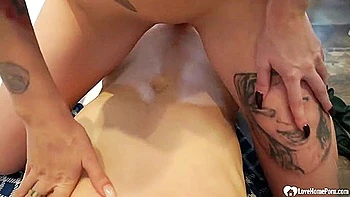 teens,teen-18,18-year-old,red-head,tattoo