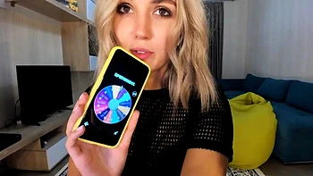 amateur,teasing,blonde