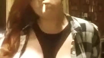 tits,big-tits,amateur,redheads,smoking