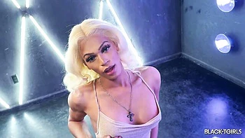 hd,solo,transsexual,curly-hair,high-heels