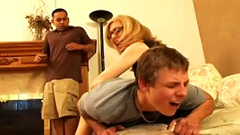 doggy-style,peeing,missionary,milf,hardcore