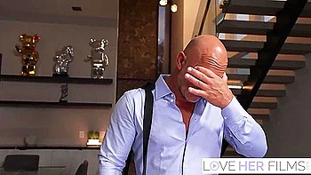 hooters,huge-tits,mom,toes,big-tits