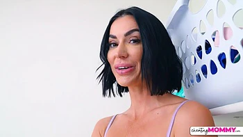 milf,tattoo,pornstar,brunette