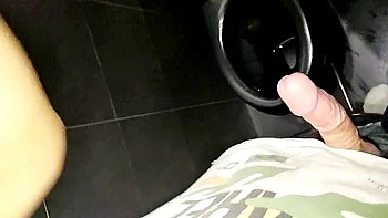 hardcore,teens,amateur,toilet,smoking