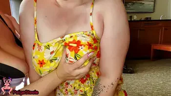 brunette,genesis-kiss,redhead,big-ass,reality