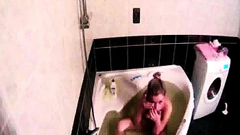 voyeur,amateur,solo,shower,hidden-cams