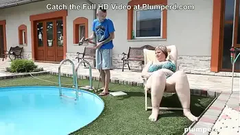 chubby,facesitting,malesub,plus-size,curvy