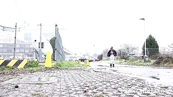 straight-hair,model,nude,brunette,long-hair